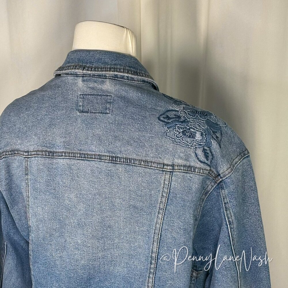 Universal Thread Embroidered Denim Jean Jacket - Picture 13 of 14